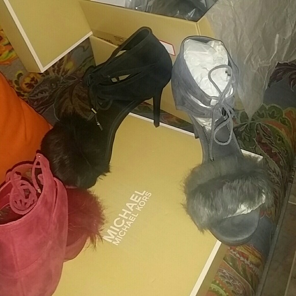 Michael Michael Kors Remi rabbit and suede pumps - Picture 5 of 6